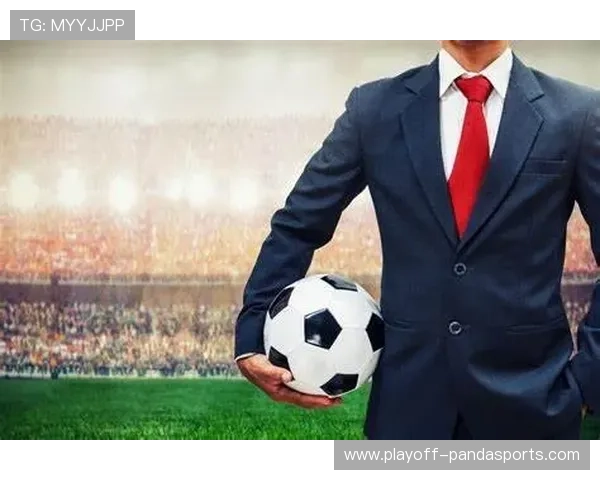 足球明星肖像解析：从球场英雄到全球偶像的成长历程