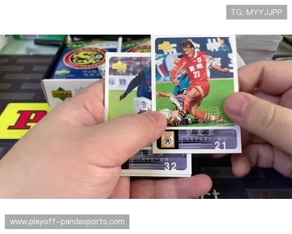 足球星卡市场价值分析 每张价格波动因素与收藏潜力详解 足球星卡市场价值分析 每张价格波动因素与收藏潜力详解